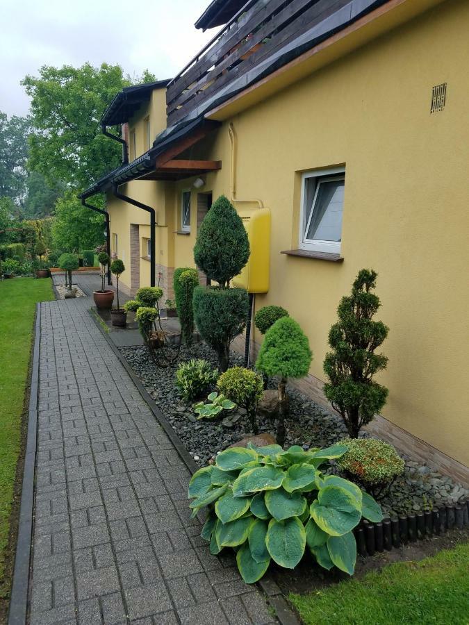 Вилла Kwiatowe Zacisze Przeciszow Экстерьер фото